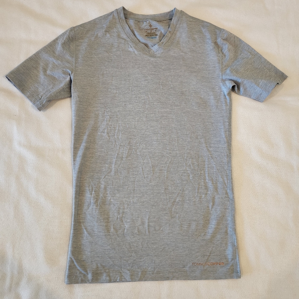 Tommie Copper Woman’s Cool Copper V Neck Compression Shirt Size Med Short Sleeve